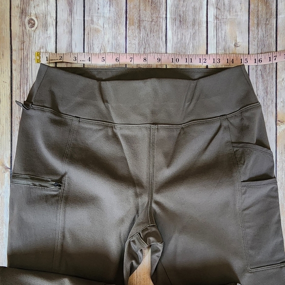 Carhartt Women's Force Fitted Lightweight Utility Legging Size M (8-10) Regular - Picture 3 of 10